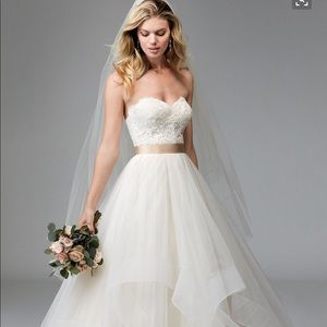 Beautiful 2 piece wedding dress!